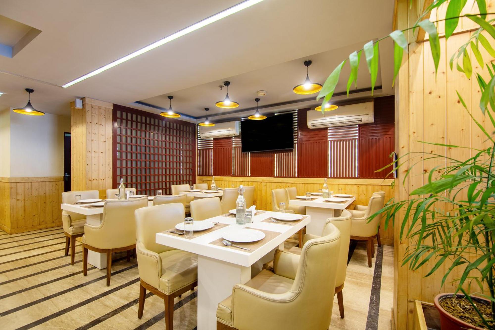 Hotel Lohmod At National Highway 8 - Free Airport Transffer New Delhi
